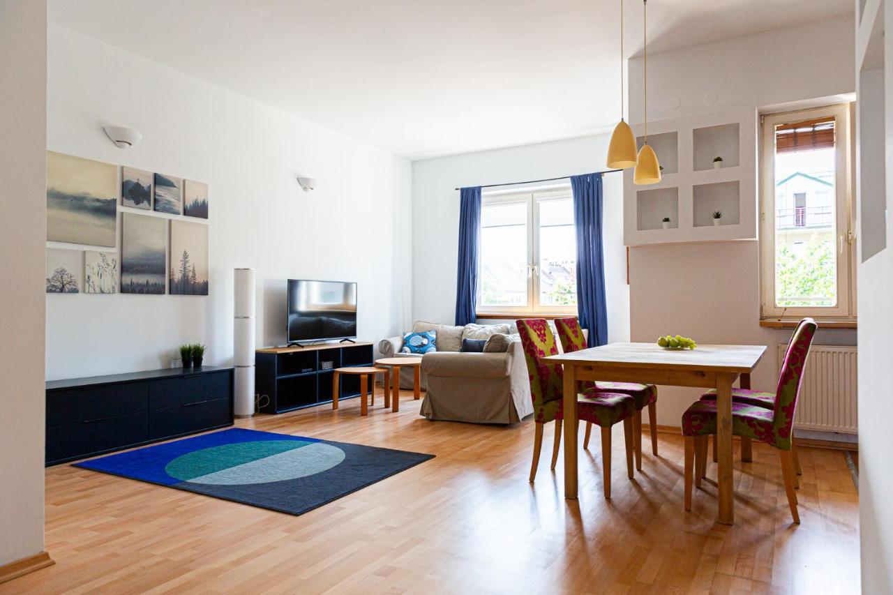 Apartment Ten Warszawa Exteriör bild